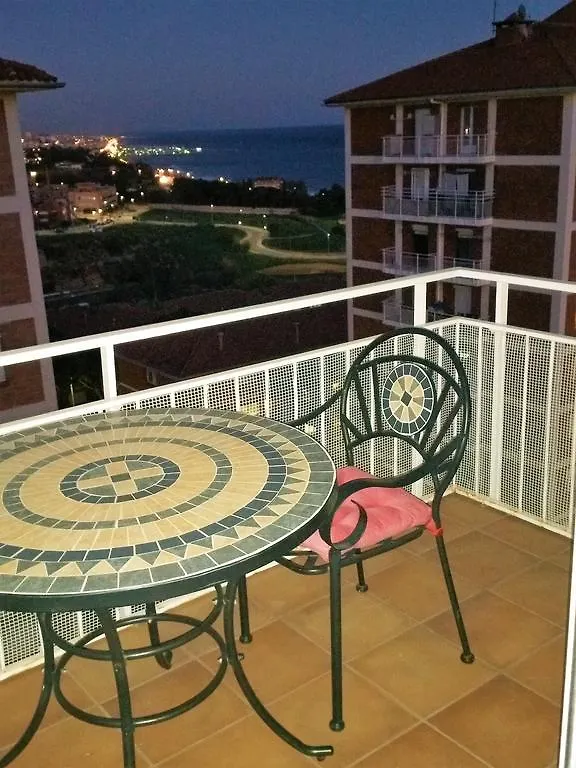 Helena Seaview & Beach-Apartment Montgat Hiszpania